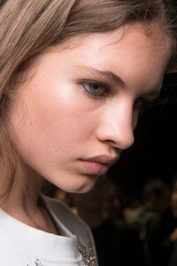 backstage-defile-francesco-scognamiglio-printemps-ete-2017-milan-coulisses-99.thumb.jpg.15aa9f0f29809b96035de268fdd94176.jpg