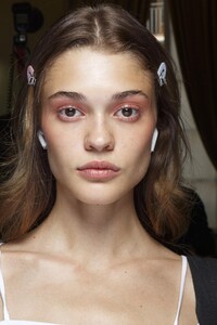 backstage-defile-genny-printemps-ete-2019-milan-coulisses-45.thumb.jpg.1e720a795fe930c68312209687c2c725.jpg