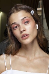 backstage-defile-genny-printemps-ete-2019-milan-coulisses-46.thumb.jpg.72acdc7ba4b309f274367e0dbc78db32.jpg