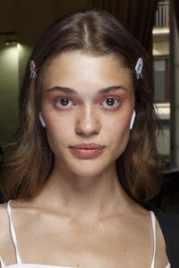 backstage-defile-genny-printemps-ete-2019-milan-coulisses-49.thumb.jpg.532a4ab3c82c9100cbe71875d9f11d0b.jpg