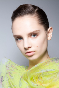 backstage-defile-jason-wu-automne-hiver-2020-2021-new-york-coulisses-11.thumb.jpg.5fc62d667687fca05fae25e6b11fe916.jpg