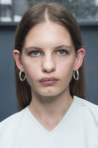 backstage-defile-jil-sander-printemps-ete-2019-milan-coulisses-167.thumb.jpg.32d08b8202e2bb23399472d7a6a6080a.jpg
