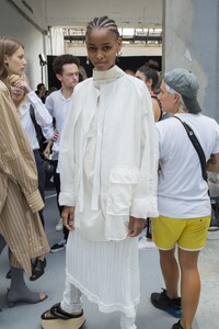backstage-defile-jil-sander-printemps-ete-2019-milan-coulisses-83.thumb.jpg.c6ba779df2e6a1e5140a3a5442d4b379.jpg