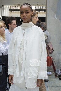 backstage-defile-jil-sander-printemps-ete-2019-milan-coulisses-84.thumb.jpg.150aa8cb0edc620784b1b81c24ab99da.jpg