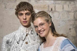 backstage-defile-john-galliano-printemps-ete-2019-paris-coulisses-35.thumb.jpg.04a8d1d4d2d30a4cca0dcf8eabfe2ae5.jpg