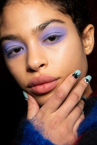 backstage-defile-kenzo-automne-hiver-2019-2020-paris-coulisses-87.thumb.jpg.ad4373976fa7753d32422b6b9429eeed.jpg