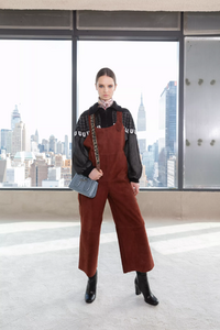 backstage-defile-longchamp-automne-hiver-2020-2021-new-york-coulisses-47.thumb.jpg.6df73b62b8d5a0da8efdabe4db7a4337.jpg