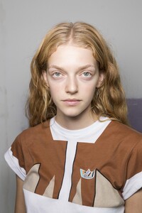 backstage-defile-michael-kors-collection-printemps-ete-2019-new-york-coulisses-51.thumb.jpg.26aa2502ecea7faf9ef503bdede13686.jpg