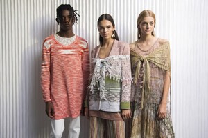 backstage-defile-missoni-printemps-ete-2019-milan-coulisses-22.thumb.jpg.70f475b4b08b45944c98158b299610a2.jpg