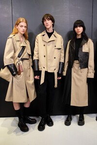 backstage-defile-neil-barrett-automne-hiver-2020-2021-milan-coulisses-70.thumb.jpg.4e8be7eca7cb26351128c3a11085b4af.jpg