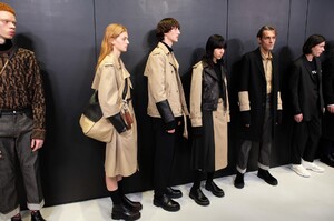 backstage-defile-neil-barrett-automne-hiver-2020-2021-milan-coulisses-72.thumb.jpg.0e24b5975c9005b6ed38bb0bae25d9c4.jpg