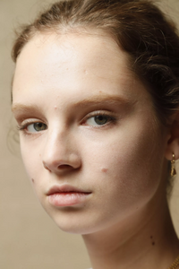 backstage-defile-ports-1961-automne-hiver-2019-2020-londres-coulisses-109.thumb.jpg.6d24ce3095f4e2f77c5a94e65e9f6073.jpg