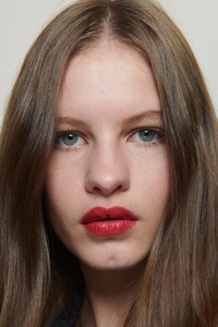 backstage-defile-ralph-amp-russo-automne-hiver-2020-2021-paris-coulisses-30.thumb.jpg.22c6b50b39f7020b2d662ce1255b2448.jpg
