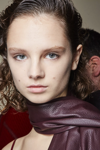 backstage-defile-salvatore-ferragamo-automne-hiver-2019-2020-milan-coulisses-86.thumb.jpg.f5ccbca3cd2a0cfa8465f4b4dac9526f.jpg