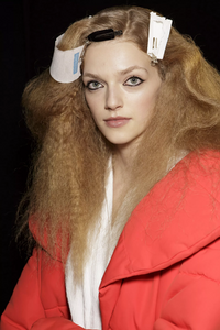 backstage-defile-sonia-rykiel-automne-hiver-2018-2019-paris-coulisses-47.thumb.jpg.c81cce8af874b73581261e9f67a4fbad.jpg