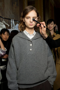 backstage-defile-stella-mccartney-automne-hiver-2019-2020-paris-coulisses-110.thumb.jpg.c825d5afd441d64c68cae0809fe66542.jpg