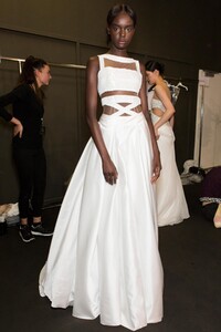 backstage-defile-valentin-yudashkin-printemps-ete-2018-paris-coulisses-85.thumb.jpg.df3b07963c8959dad2d45608b21f6ca2.jpg