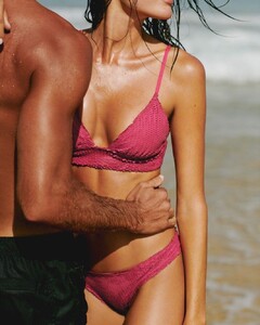 brigitte-beads-bikini-lifestyle-2_813.jpg