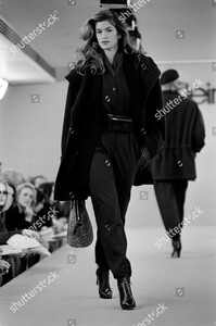 calvin-klein-collection-fall-1992-ready-to-wear-fashion-show-new-york-shutterstock-editorial-10453643jz.jpg