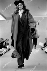 calvin-klein-collection-fall-1992-ready-to-wear-fashion-show-new-york-shutterstock-editorial-10453643ma.jpg