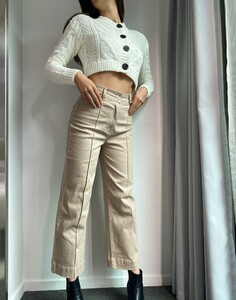 clyde-chunky-knit-cardi-milk-detail-kc45501knt_1589232853.thumb.jpg.1db7341b8236104afd1cc4693988398f.jpg