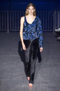 defile-atlein-automne-hiver-2019-2020-paris-look-15.thumb.jpg.b4cbc8b2a49bf213517a160f58638b4a.jpg
