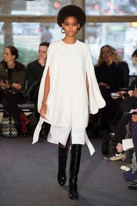 defile-derek-lam-automne-hiver-2018-2019-new-york-look-27.thumb.jpg.b66ffb36346794a021bf209d104059c2.jpg