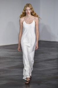 defile-gabriela-hearst-printemps-ete-2019-new-york-look-33.thumb.jpg.446410d33ff4f0d0af23fa7434b39f5a.jpg