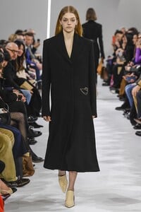 defile-giada-automne-hiver-2019-2020-milan-look-34.thumb.jpg.8127488c680f37fcd17f6d4da8641992.jpg