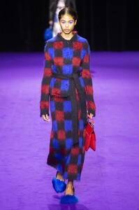 defile-kenzo-automne-hiver-2019-2020-paris-look-57.thumb.jpg.b9569aa6d49c4fd465f3fb50eb67cb9f.jpg