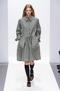 defile-margaret-howell-automne-hiver-2020-2021-londres-look-31.thumb.jpg.477a4211f4974e2dfba0d9227f149f19.jpg