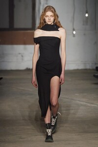 defile-monse-automne-hiver-2020-2021-new-york-look-31.thumb.jpg.b67999bce36c9f3d57c7ca9faa56c95a.jpg