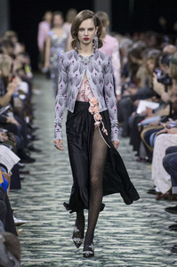 defile-paco-rabanne-automne-hiver-2019-2020-paris-look-5.thumb.jpg.6919ab46678ce2f0e355f561741e9401.jpg