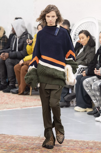 defile-sacai-automne-hiver-2019-2020-paris-look-42.thumb.jpg.8bc0e0a745d05348bbbd028246d34a07.jpg