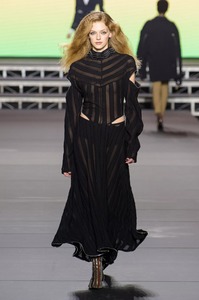 defile-sonia-rykiel-automne-hiver-2018-2019-paris-look-15.thumb.jpg.172157217e4ac848a17b06f40c1ef3c4.jpg