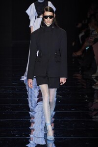 defile-sportmax-automne-hiver-2020-2021-milan-look-18.thumb.jpg.b7e99cdf120cda268be067c408100362.jpg