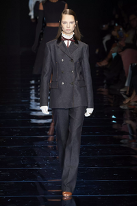 defile-sportmax-automne-hiver-2020-2021-milan-look-6.thumb.jpg.a3e5ec929401f4378721db26c0e6a516.jpg