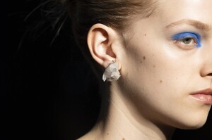 detail-defile-atlein-automne-hiver-2020-2021-paris-detail-63.thumb.jpg.eb47d4374719e06f188343e436341297.jpg