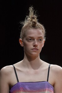 detail-defile-beautiful-people-printemps-ete-2020-paris-detail-52.thumb.jpg.ffd8ae94b037ad1e2264ff3155c28907.jpg