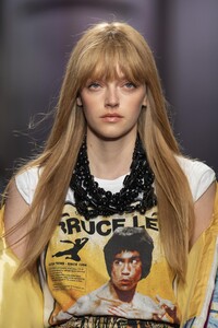 detail-defile-dsquared2-printemps-ete-2020-milan-detail-137.jpg