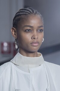detail-defile-jil-sander-printemps-ete-2019-milan-detail-198.thumb.jpg.fdc0b09e77422a22f583dd295537259a.jpg