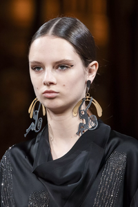 detail-defile-stella-mccartney-automne-hiver-2020-2021-paris-detail-118.thumb.jpg.6fc6cf0fe1c20f0eddf01fe6334dfad3.jpg