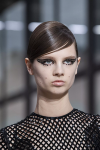 detail-defile-valentino-automne-hiver-2020-2021-paris-detail-156.thumb.jpg.0338096a363234f514e29eff177d6608.jpg