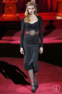 dolce-and-gabbana-aw19-0119-947211.thumb.jpg.53829d90eedf908b67d3855ae244d1f6.jpg