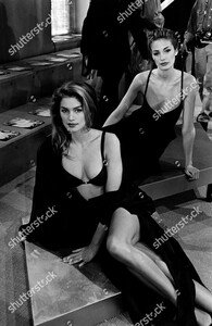 donna-karan-fall-1992-ready-to-wear-runway-show-new-york-shutterstock-editorial-10453686oe.jpg