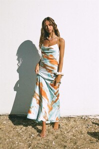 dresses-tie-dye-slip-maxi-2_720x.jpg