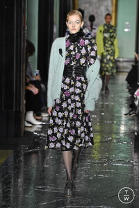 erdem-aw20-0038-cc4bf2.thumb.jpg.607db327e6308519ed095aeee099e07b.jpg