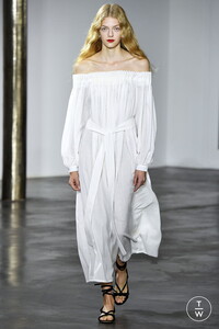 gabriela-hearst-ss19-0015-24b0b6.thumb.jpg.84ba498a9b5104433d6826bf4c532c91.jpg