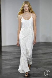 gabriela-hearst-ss19-0033-c646dd.thumb.jpg.bc2e757dd09408d552537dfd86ee2120.jpg
