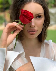 gili_algabi_makeup_57232467_845427689158664_3510535651622710329_n.jpg